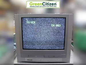 Toshiba MW24FN1/R CRT 24" Flat TV w/ VHS and DVD Player 2003 480i LOCAL PICKUP