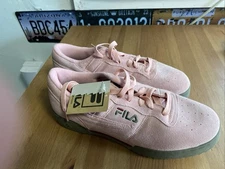 Fila 1FM00104 681  Fila Sneakers. Pink. Nice Size 9