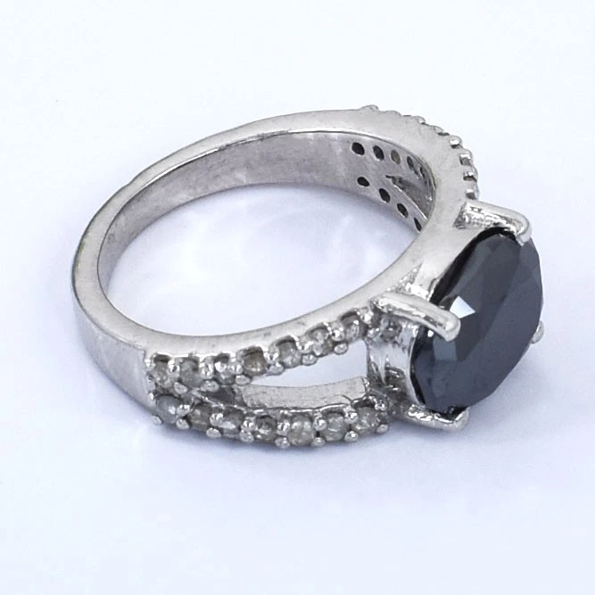 Anillo de diamantes negros certificado corte ovalado de 2,50 quilates - VIDEO sin arancel. Foto 4 de 4