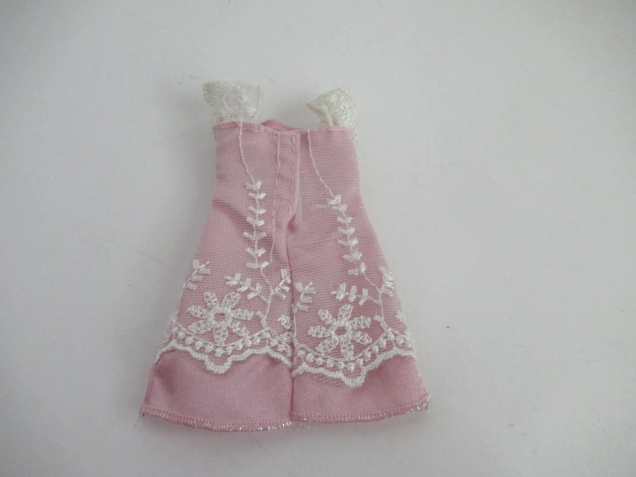 VETEMENTS Barbie Teen Skipper Vestito Rosa con Pizzo