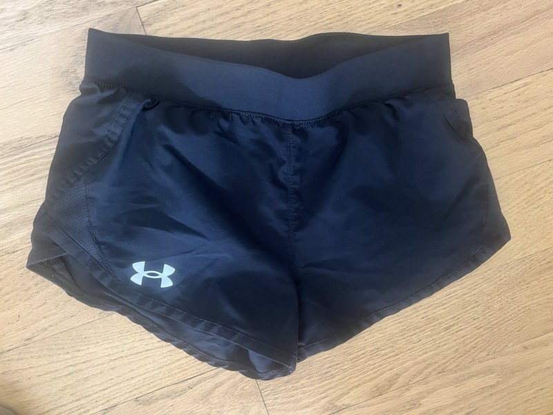 Under Armour Shorts Girls Athletic Sporty Black Running Youth Medium