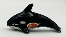 Bone China Shiken “Shamu” Killer Whale Orca Ceramic Figurine Vintage Collectible