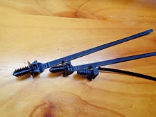 30 PK ZIP TIE CAR TRUCK CABLE RIVETS LINE PUSH WIRING LOOM CLIP HARNESS FASTENER