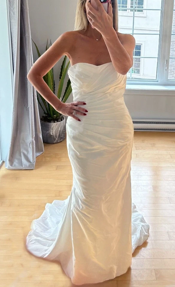 Strapless memaid wedding dress with train. Modern yet classic bridal gown. - Image 2 of 4