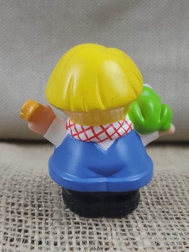 Fisher Price Little People FARMER EDDIE Checkered Bandana with FREDDIE FROG - Picture 2 of 4