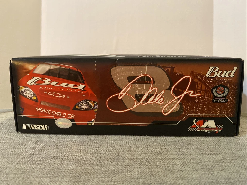 Monte Carlo SS 2007~Dale Earnhardt Jr~#8 Budweiser~1:24 Adult Collect CX8721BDEG Foto 2 de 4