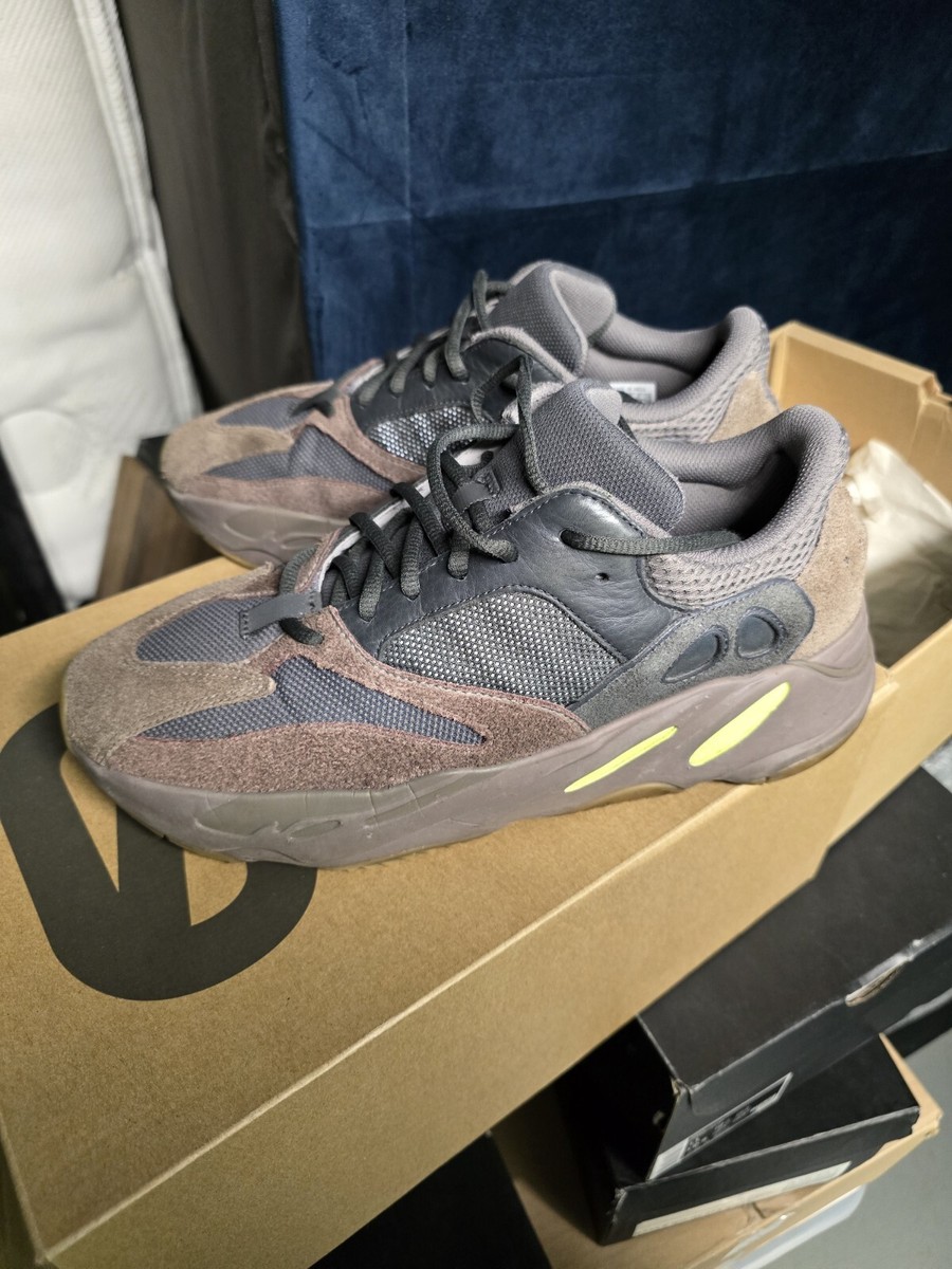 Adidas Yeezy Boost 700 Mauve UK 10 UK