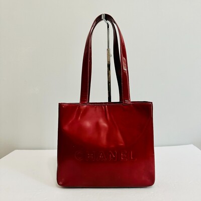 AUTHENTIC CHANEL PATENT LEATHER TOTE HANDLE BAG MADE IN FRANCE