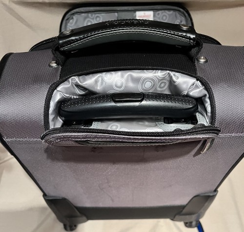 Carry On Luggage Ricardo Beverly Hills Bag Suitcase 16” W/ Wheels -gray/black - Bild 4 von 13