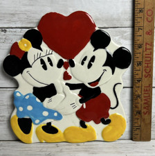 DISNEY WDW Treasure Crafts Mickey Minnie Ceramic Trivet Hot Plate Kitchen Decor