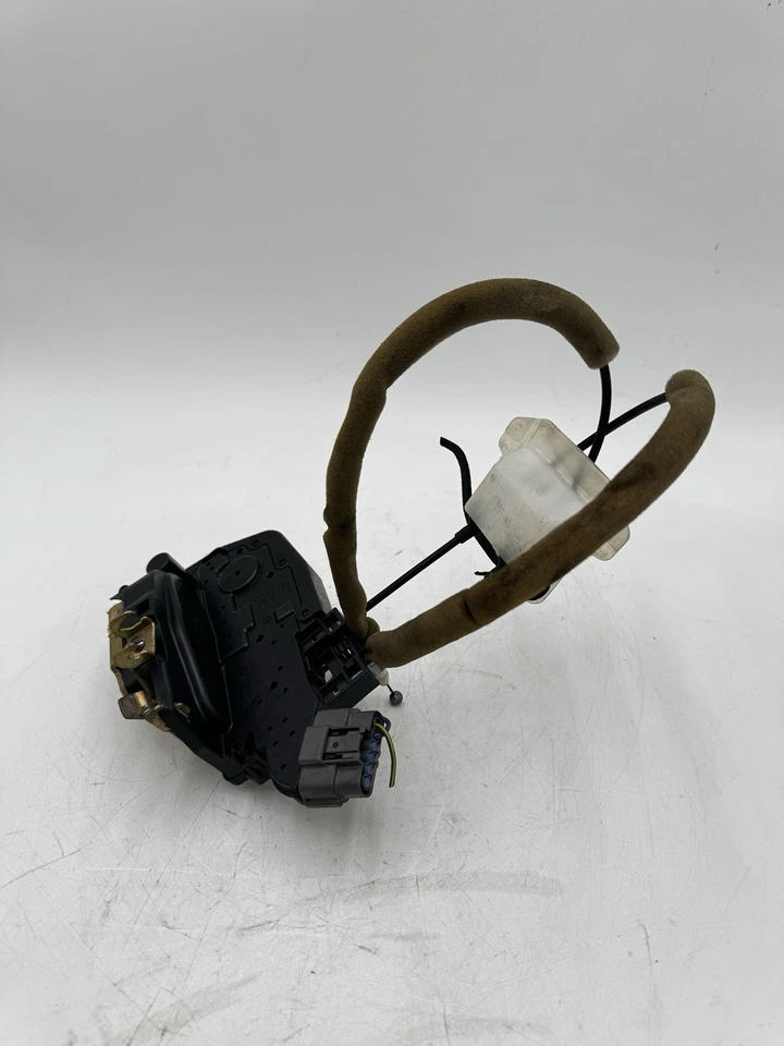 Actuador de pestillo de cerradura de puerta delantera derecha Nissan Rogue 2008-2013 EG000NORSF OEM Foto 2 de 4