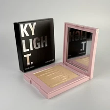 Kylie Jenner Kylighter Pressed Illuminating Powder 0.34 oz 020 Ice Me Out