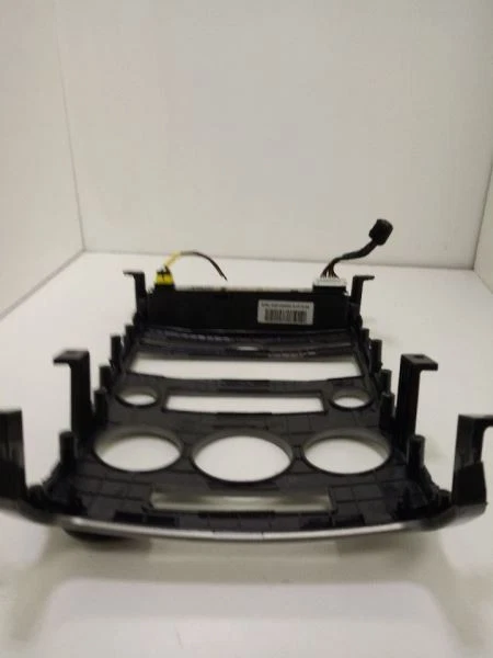 2007 07 2008 08 HYUNDAI VERACRUZ TABLERO RADIO BISEL CON RELOJ 94510-3J100 USADO OEM Foto 4 de 4