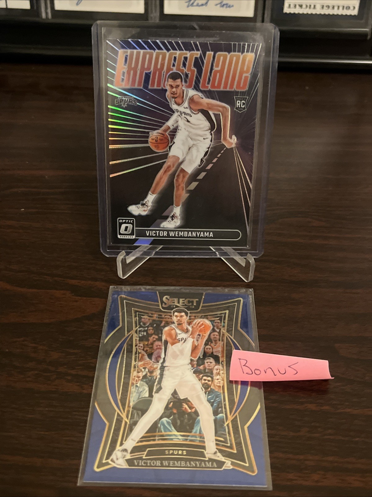 2023-24 Panini Donruss Optic - Express Lane Victor Wembanyama #8 Holo Prizm (RC)