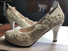 Jhengren White Lace Floral Appliqu  Wedding Bridal 6.5-7 EUC Red Bottom Shoes