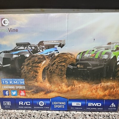   NEW GizmoVine Lightning Sports Remote Control RC Car 2WD 1/18 Scale 2.4GHz 