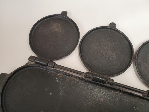 Pre Griswold Erie No 8 HTF Cast Iron Flop Cake Griddle 2408/2406 - Picture 7 of 19