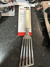 KitchenAid MasterClass KitchenCraft Stainless Steel Flex Turner Almond Cream