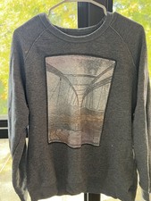 Grey and white vintage graphic sweatshirt clothing mossimo large