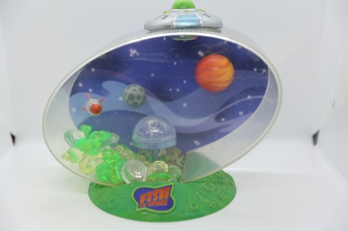 Uncle Milton "Fish in Space” Outerspace Novelty Fish Tank