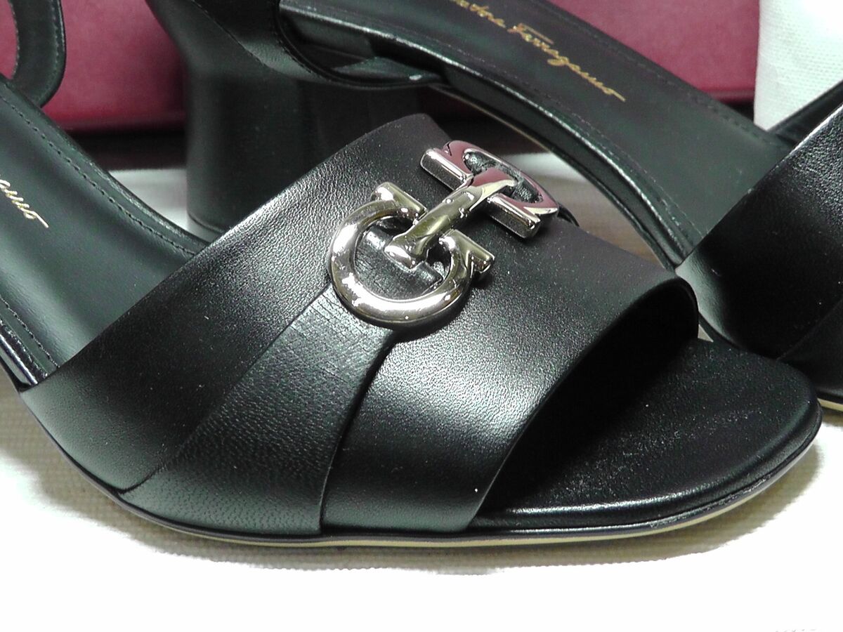 Salvatore Ferragamo BLACK Leather Ondina 55 Gancini City F Salvatore Ferragamo BLACK Leather Ondina 55 Gancini City F