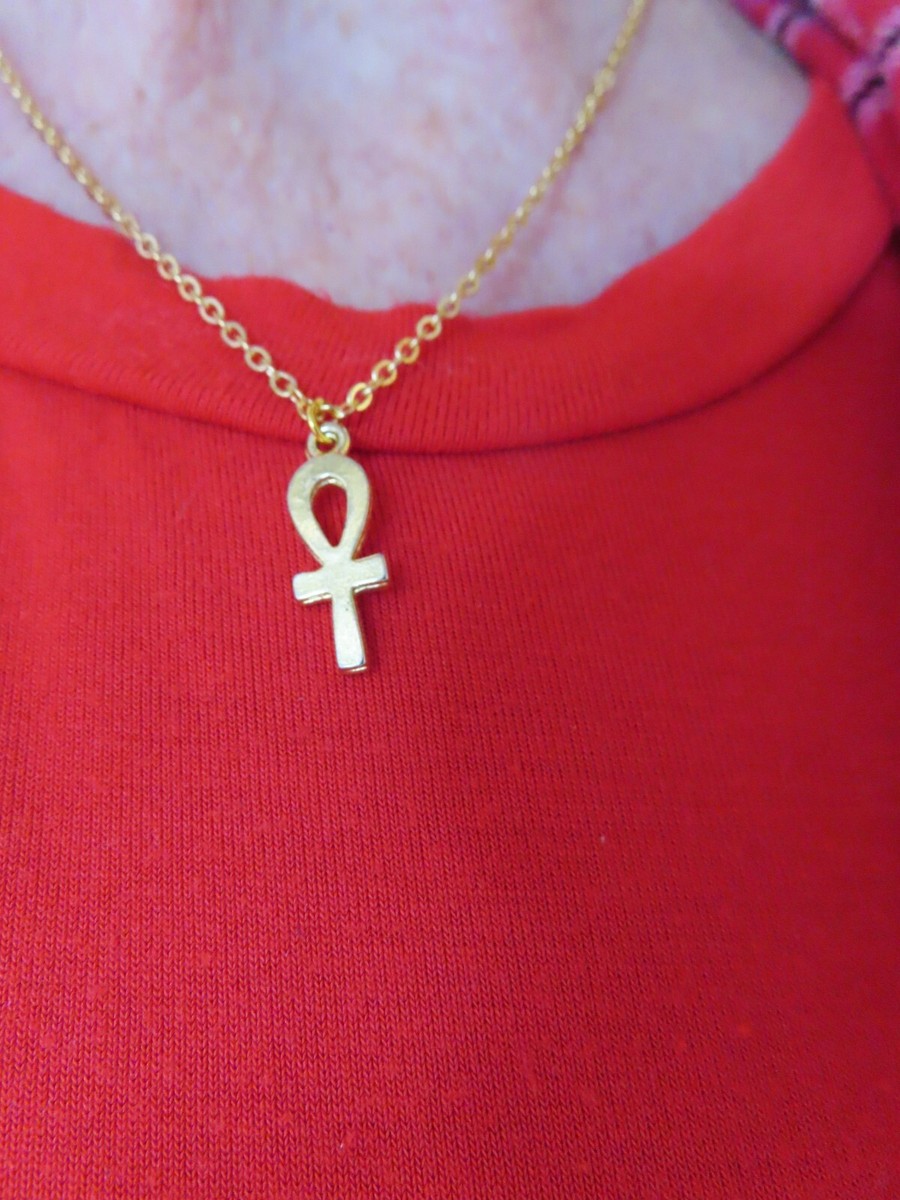 Vintage 1970's Gold Tone AKHN Pendant/Necklace | eBay