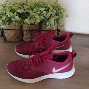 nike odyssey flyknit women's