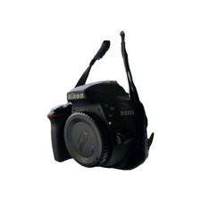 Nikon D3300 with lens and bag see pictures 