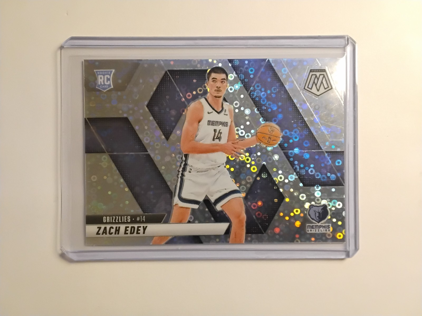 2024-25 Panini Mosaic Zach Edey #248 Variation Silver Disco (RC)