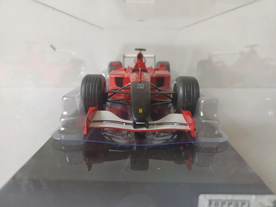 022 1/24 F1 Ferrari F2001 Barrichello 2001 Black Nose Centauria Altaya Panini  - Immagine 2 di 4
