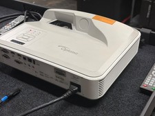 open box Optoma ZU500USTe projector