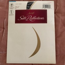 Vintage Hanes Silk Reflections Jet CT Pantyhose Size CD Silky Sheer Style 717