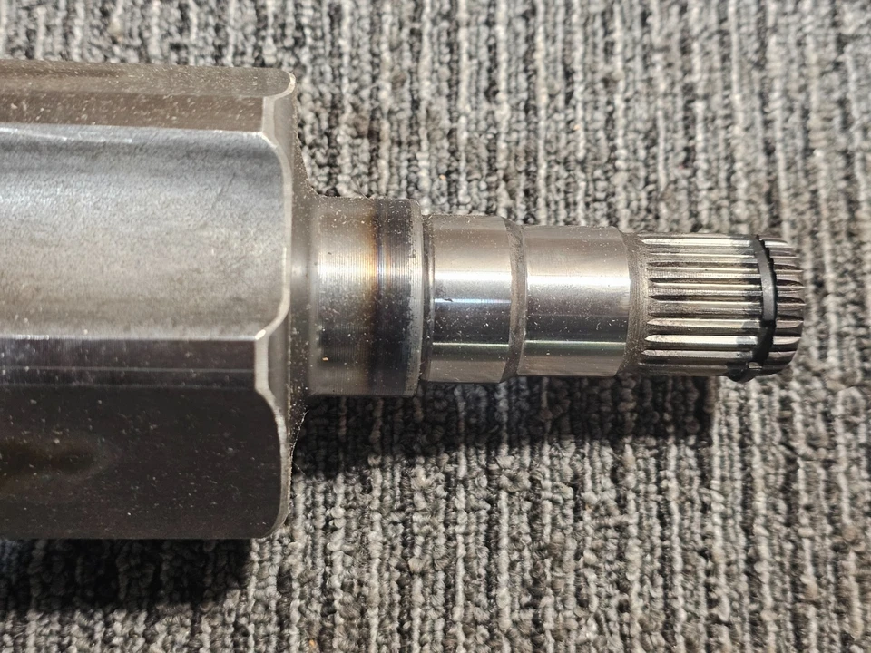 Conjunto de eje CV delantero izquierdo GSP NCV72180 para Volkswagen 19 Golf SportWagen Foto 2 de 4