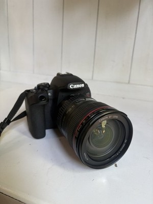 Canon EOS Rebel T8i 24.1MP DSLR Camera w/ Multiple lenses and camera bag
