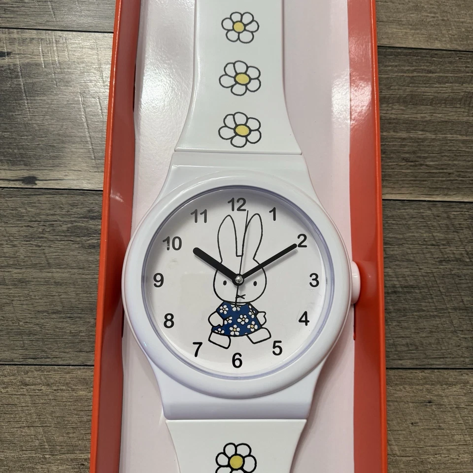 NUEVO Reloj Pulsera Miffy Blanco Conejo Enorme Floral Margaritas 36" Caprichoso Foto 4 de 4