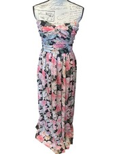 Pink Floral Heart-Neckline Flared Maxi Dress with Built-In Slip – Fashion Nova