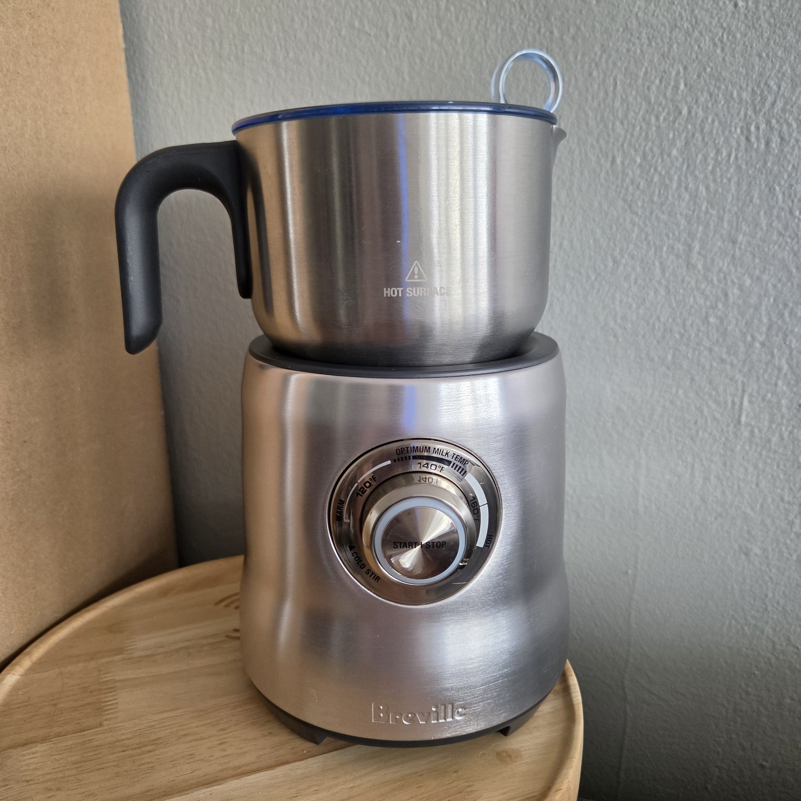 Breville Milk Cafe BMF600XL /A Electric Milk Frother Warmer 