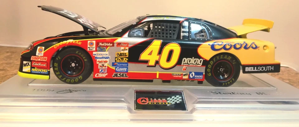 Литая модель автомобиля Coors Brooks & Dunn 40 Sterling Marlin Team Caliber Preferred 1:24 - Изображение 3 из 4