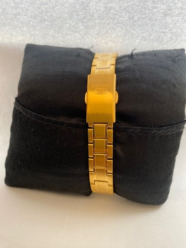 Seiko 5 Womens 21 Jewels Day&Date Gold Plated Bracelet Watch 4207-00W0 - Picture 7 of 10