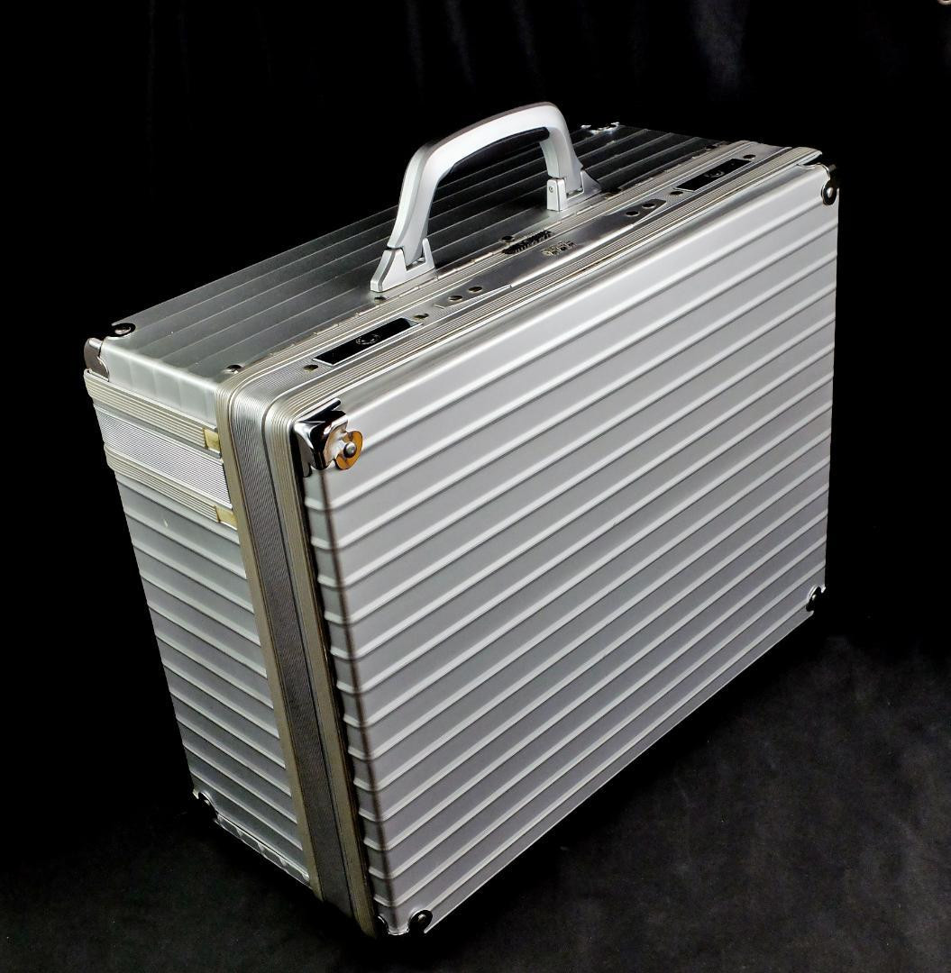 Rimowa 907.20 Topaz Combi Pilot Case Discontinued 31L New | eBay Rimowa 907.20 Topaz Combi Pilot Case Discontinued 31L New | eBay