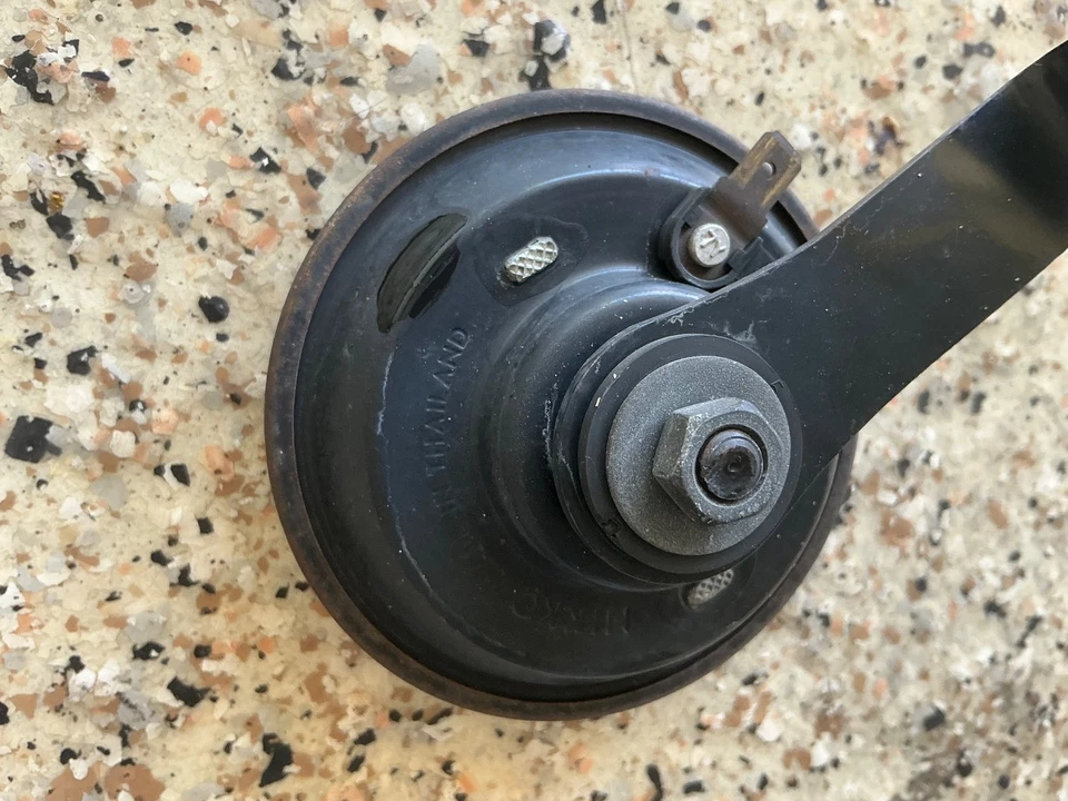 08-10 Kawasaki Ninja 250 250R EX250 Negro Señal de Advertencia Bocina y Soporte Montaje Foto 3 de 3