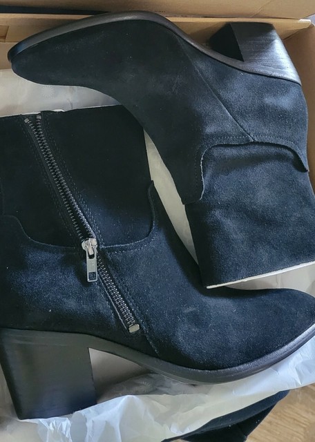 UGG Women's Breeda Fashion Boot Black 