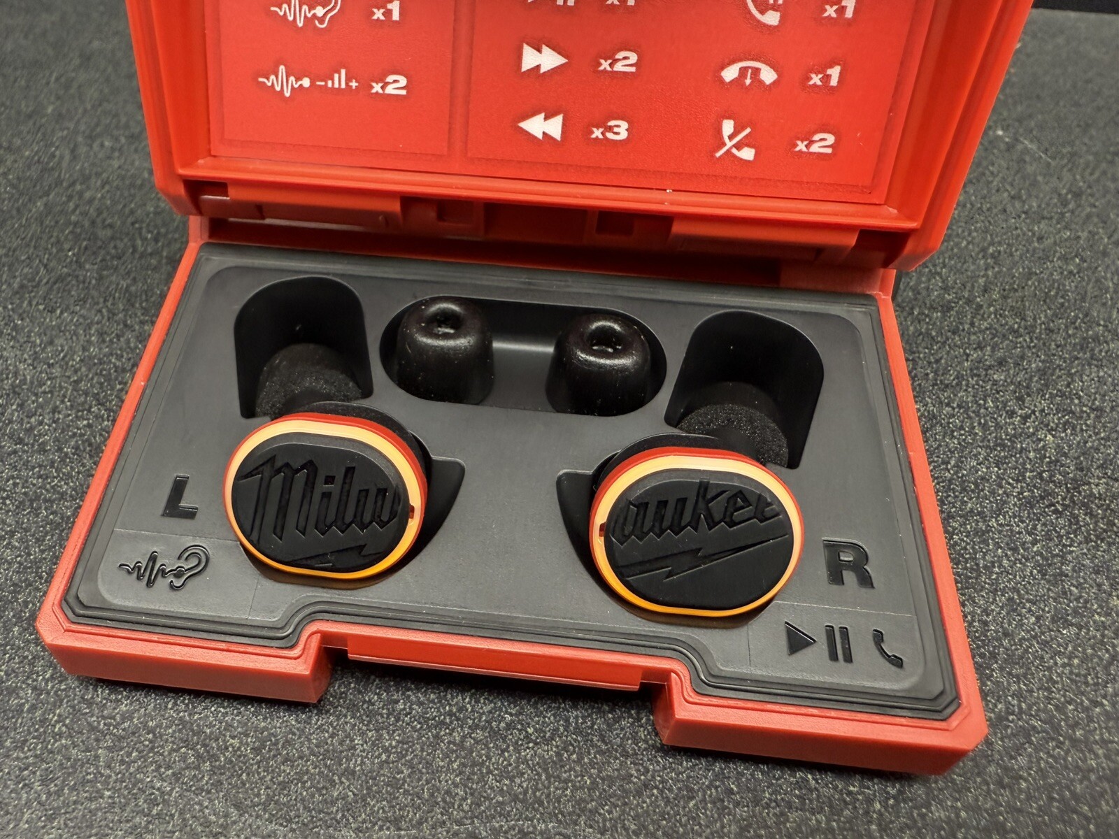 MILWAUKEE TOOLS 2191-20 (P15015840) JOBSITE EARBUDS