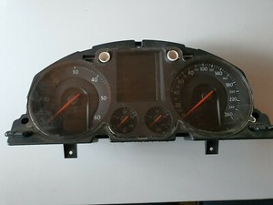 VW Passat 3C / B6 Tachoeinheit Kombiinstrument 3C0920871
