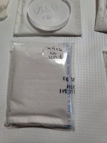 International Crystal Labs Optical Crystal KBr DSC POL 0002C-122 49mm x 6mm - Picture 5 of 10