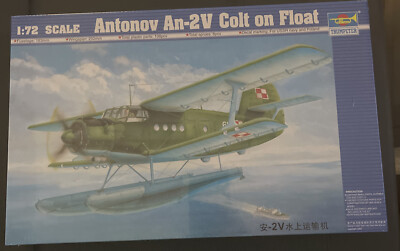 Trumpeter Antonov An-2V Colt Floats Aircraft - Plastic Model Airplane Kit