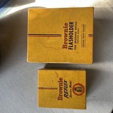 Brownie Reflex Synchro Model Camera And Flashholder UNTESTED