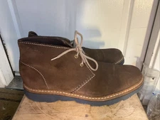 Clarks XL Xtralight Brown Suede Chukka 14885 Boots Sz 10.5