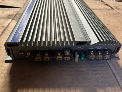 アンプ　Alpine V12 MRV 1000 Vintage Alpine V12 Mrv-1000 2/1 Channel Power Amplifier Amp for