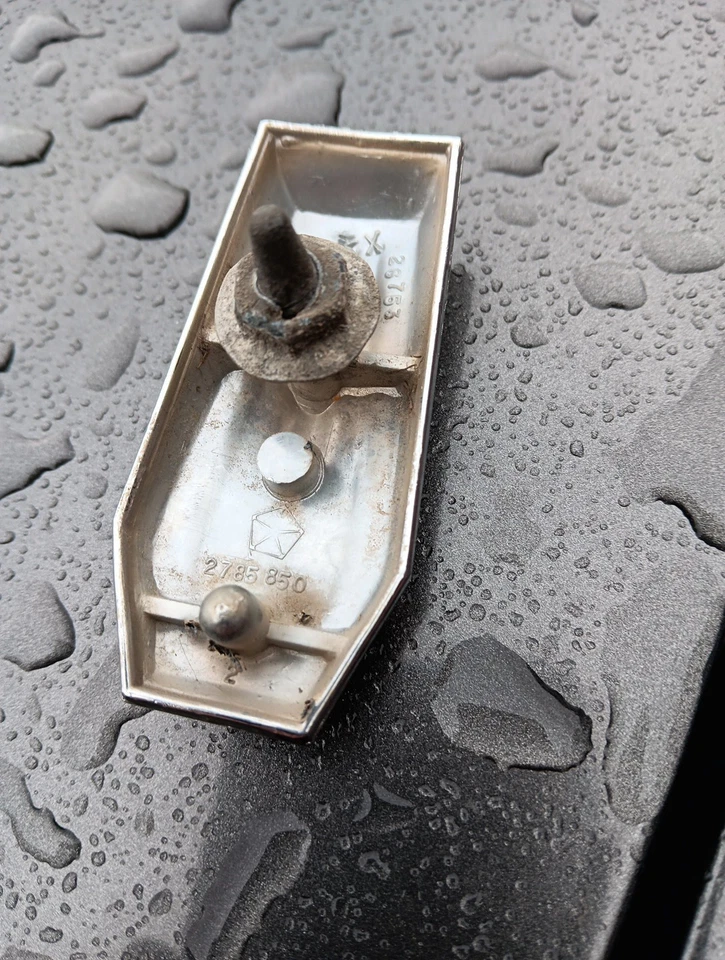 Plymouth Belvedere Fury 1968-69 capó satélite adorno emblema OEM Foto 2 de 2